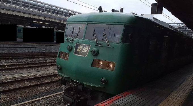 鉄道乗車記録の写真:列車・車両の様子(未乗車)(4)        「S4編成前面@京都
後ろに113系がいますが、何でしょうか？」