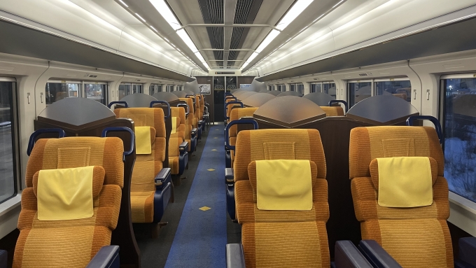 鉄道乗車記録の写真:車内設備、様子(2)        「鶴岡以北ではグリーン車は貸切状態に。」