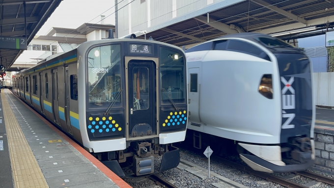 鉄道乗車記録の写真:列車・車両の様子(未乗車)(5)        「試運転のE131とNEX。」