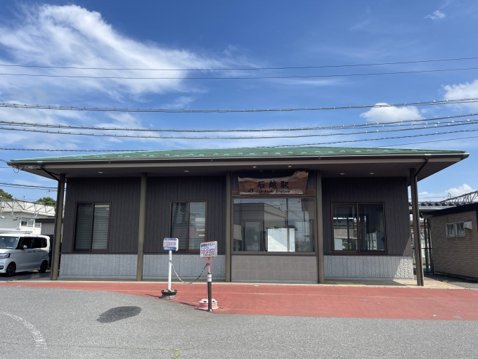 鉄道乗車記録の写真:駅舎・駅施設、様子(1)        「平成23年竣工の現駅舎。」