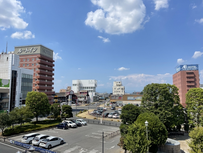鉄道乗車記録の写真:車窓・風景(3)        「駅前(北側)の様子。関東では大変珍しいABホテルがある。」