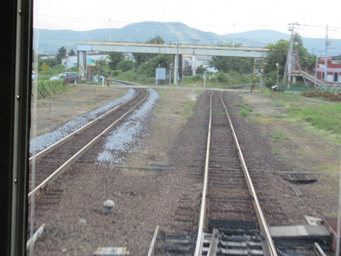 鉄道乗車記録の写真:車窓・風景(17)        「遠軽駅で方向転換」