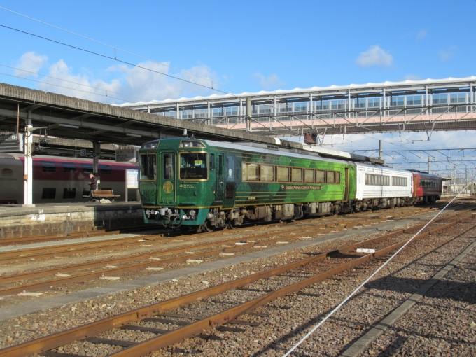 鉄道乗車記録の写真:列車・車両の様子(未乗車)(12)        「四国まんなか千年ものがたり」