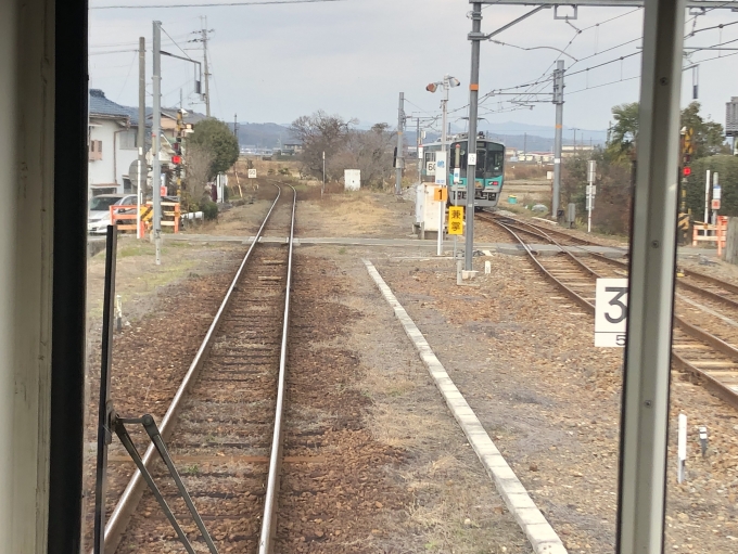 鉄道乗車記録の写真:車窓・風景(3)        「乗ってきた車両が去る」