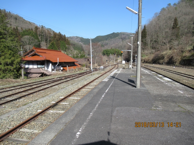 鉄道乗車記録の写真:駅舎・駅施設、様子(3)        「昔の交通の要所だった名残」
