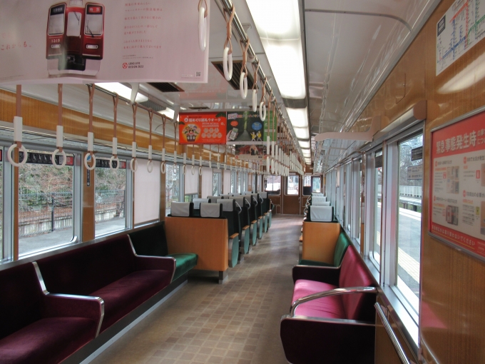 鉄道乗車記録の写真:車内設備、様子(5)        「このタイプの座席は好きです。」
