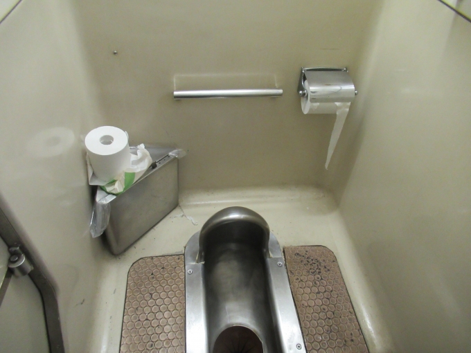 鉄道乗車記録の写真:車内設備、様子(4)        「トイレの様子」