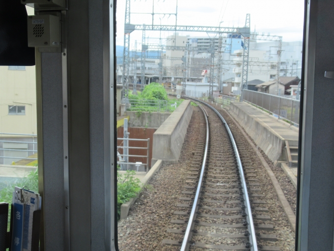 鉄道乗車記録の写真:車窓・風景(7)        「河内長野駅で南海線と合流」