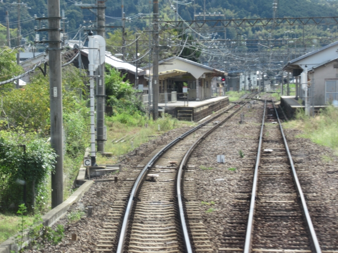 鉄道乗車記録の写真:車窓・風景(10)        「吉野口手前。JR和歌山線と接続出来る駅」