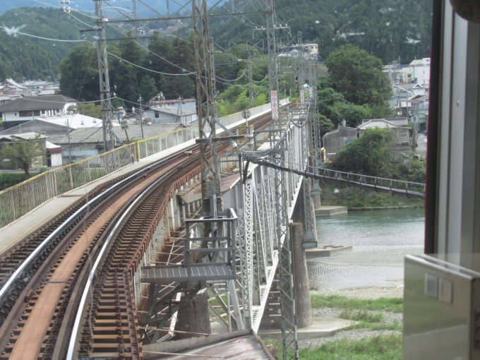 鉄道乗車記録の写真:車窓・風景(22)        「吉野川に架かる鉄橋」