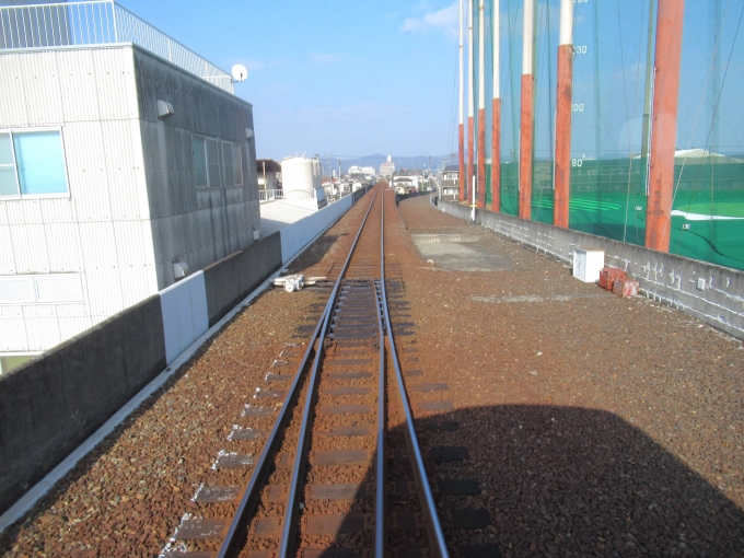 鉄道乗車記録の写真:車窓・風景(8)        「元々は路線があったと思われる廃線跡？」