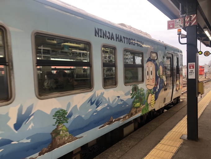 鉄道乗車記録の写真:列車・車両の様子(未乗車)(7)        「高岡駅着くと同時に氷見方面に出発」