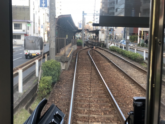 鉄道乗車記録の写真:車窓・風景(3)        「早稲田終着駅前で単線に」