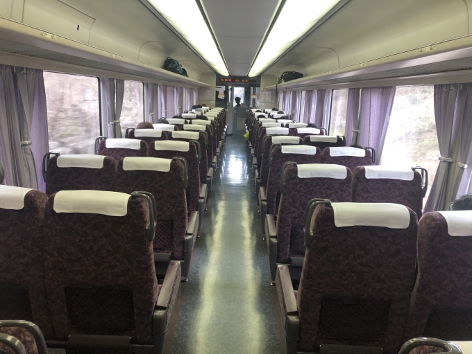 鉄道乗車記録の写真:車内設備、様子(2)        「新所原でかなりの空席に」
