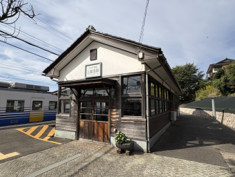 えちぜん鉄道 6110 (えちぜん鉄道MC6001形) 車両ガイド | レイルラボ