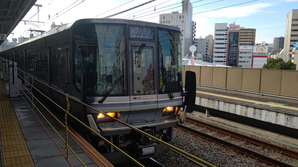 鉄道乗車記録「神戸駅から大阪駅」乗車した列車(外観)の写真(1) by アイエフ 撮影日時:2021年12月10日