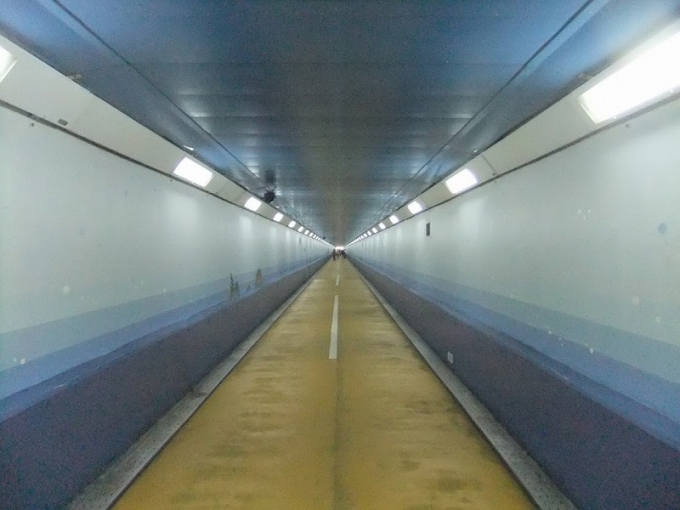 鉄道乗車記録の写真:旅の思い出(1)          「関門トンネル人道」