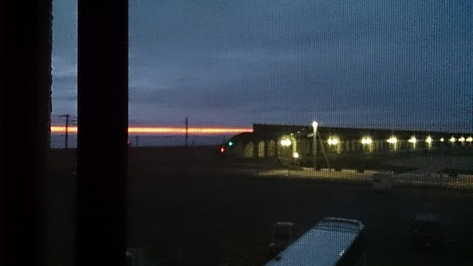 鉄道乗車記録の写真:旅の思い出(1)        「朝3時15分。
すでに黎明が見える。」