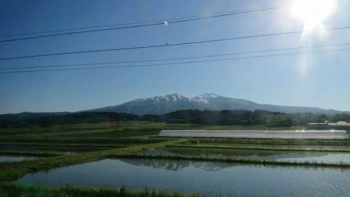 鉄道乗車記録の写真:車窓・風景(2)        「鳥海山。」