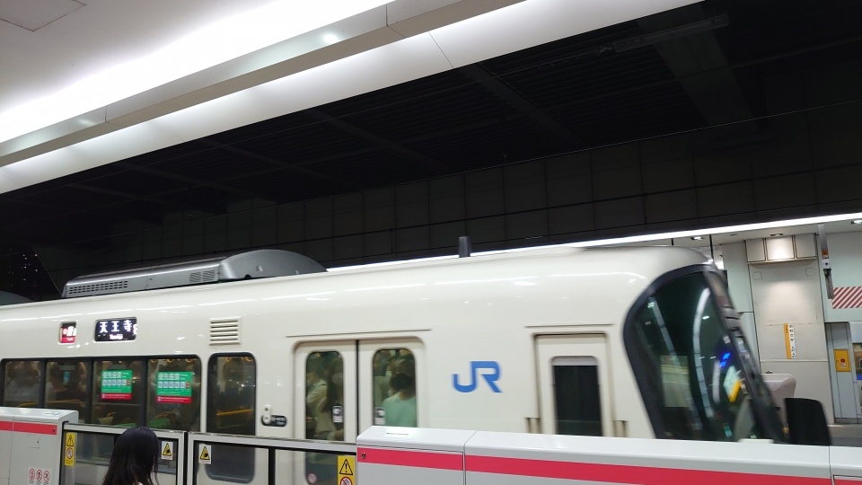 鉄道乗車記録「大阪駅から京橋駅」乗車した列車(外観)の写真(1) by twteruya 撮影日時:2022年06月18日
