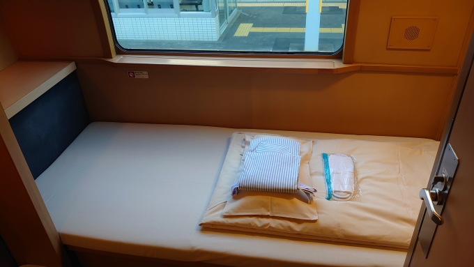 鉄道乗車記録の写真:車内設備、様子(4)     「A寝台(シングルデラックス)①」