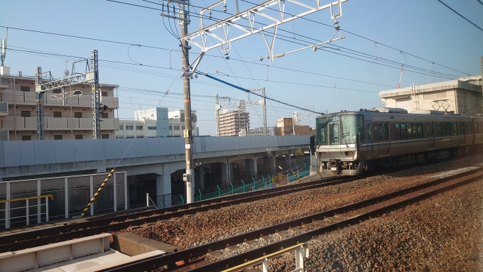 鉄道乗車記録の写真:車窓・風景(5)     「新大阪～大阪で乗った快速をここで追い抜き」