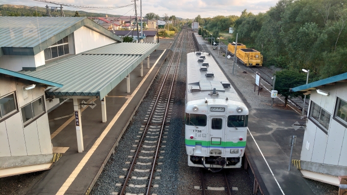 鉄道乗車記録の写真:乗車した列車(外観)(4)        「ここで30分停車（おおぞら10号退避）」