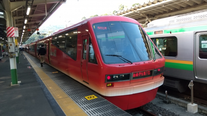 鉄道乗車記録の写真:乗車した列車(外観)(1)     「伊豆多賀海岸でのアクアスロン大会に参加するのに熱海8:26発の
リゾート21に乗車
乗車券だけで非日常
の旅を満喫できます」