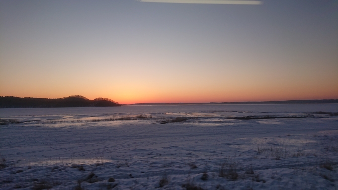 鉄道乗車記録の写真:車窓・風景(1)          「氷結した厚岸湖」