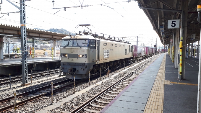 鉄道乗車記録の写真:列車・車両の様子(未乗車)(1)     「EF510がたまたま来たので激写してました(￣▽￣;)」