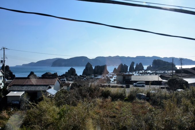 鉄道乗車記録の写真:車窓・風景(11)        「橋杭岩」