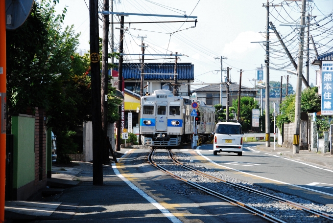 鉄道乗車記録の写真:旅の思い出(12)        「軌道併用区間を見に行った時の写真

撮影　2011年8月10日

偶然2015年に乗った車両と同じでした。」