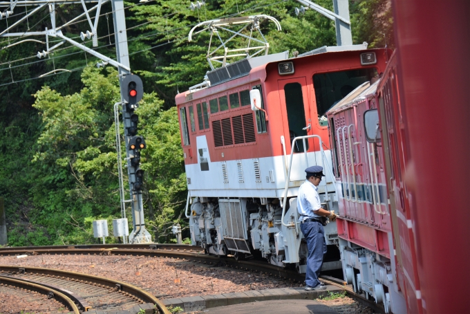 鉄道乗車記録の写真:乗車した列車(外観)(62)        「連結解除」