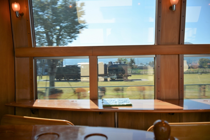 鉄道乗車記録の写真:車窓・風景(26)        「豊後森機関庫跡に福岡にあった蒸気機関車が移設されてきて保存されています。

一度ここに撮りに来た時に偶然上下のゆふいんの森号がすれ違うのも撮ることができました。」