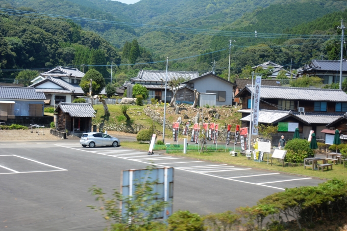 鉄道乗車記録の写真:車窓・風景(7)        「西郷隆盛宿陣跡資料館やってました。」