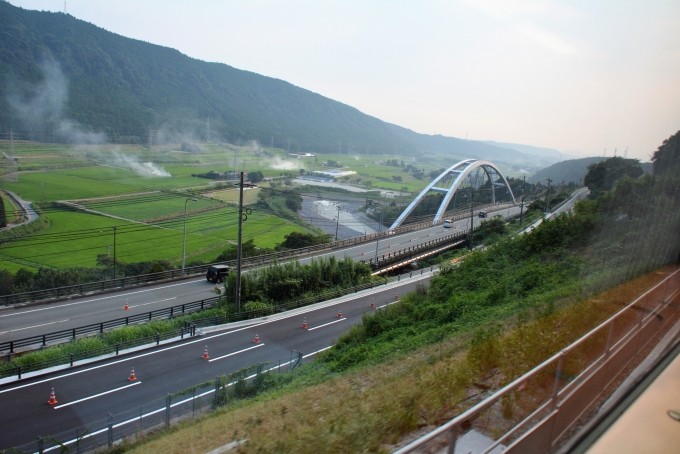 鉄道乗車記録の写真:車窓・風景(45)        「後は一気に熊本駅まで下るだけ。」