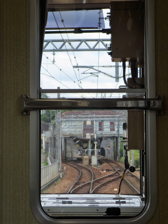 鉄道乗車記録の写真:車窓・風景(9)        「三田線との分岐駅です。」