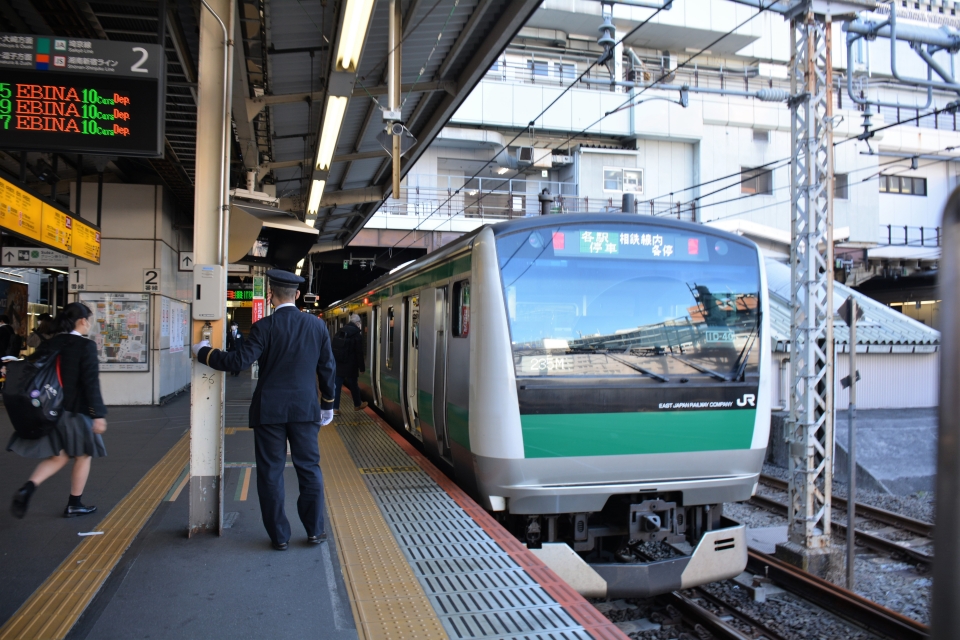 鉄道乗車記録「新宿駅から西谷駅」乗車した列車(外観)の写真(2) by 浮雲 撮影日時:2021年12月22日