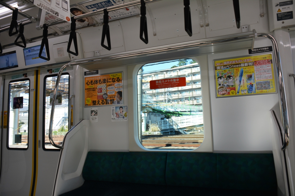 鉄道乗車記録「新宿駅から西谷駅」車内設備、様子の写真(6) by 浮雲 撮影日時:2021年12月22日