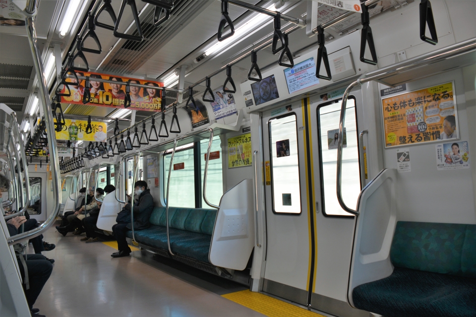 鉄道乗車記録「新宿駅から西谷駅」車内設備、様子の写真(7) by 浮雲 撮影日時:2021年12月22日