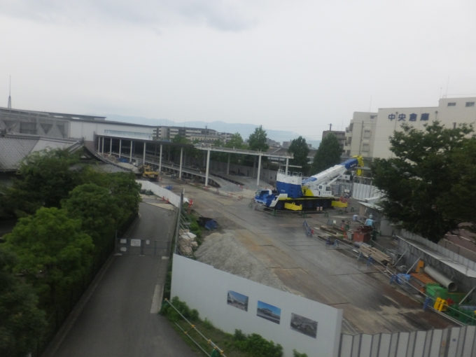 鉄道乗車記録の写真:車窓・風景(4)        「この時梅小路京都西駅を建設中でした。」