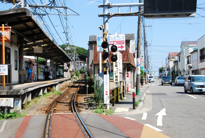 鉄道乗車記録の写真:旅の思い出(19)        「ここから江ノ島までの併用区間を歩きました。」