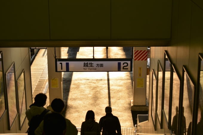 鉄道乗車記録の写真:駅舎・駅施設、様子(5)        「東武東上線の坂戸にはそこから八高線も駅がある越生まで走っている越生線に乗るための乗車」