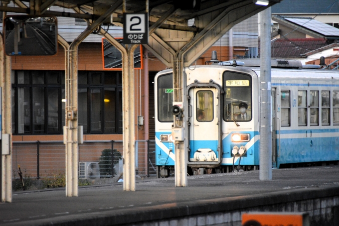 鉄道乗車記録の写真:乗車した列車(外観)(11)        「宇和島到着
予土線は一日にたった四往復しかありません。
しかもそれが全て普通列車です。」