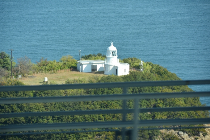 鉄道乗車記録の写真:車窓・風景(17)        「鍋島の重文鍋島灯台」