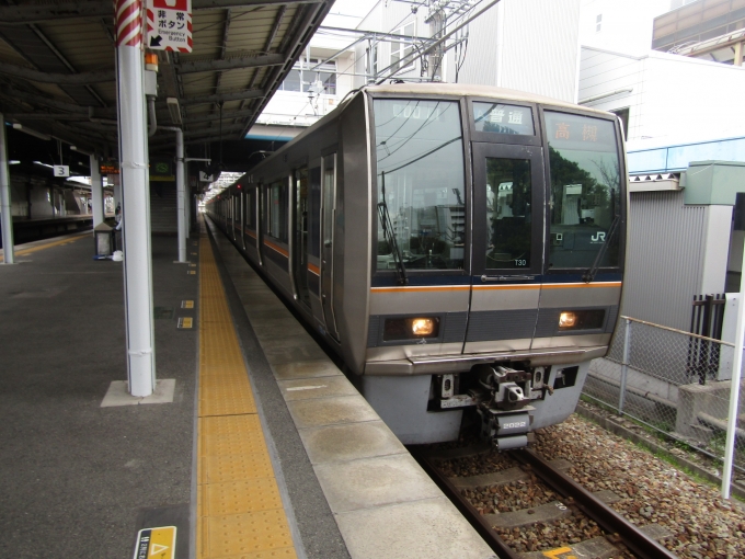 鉄道乗車記録の写真:乗車した列車(外観)(1)        「207系 8両編成」