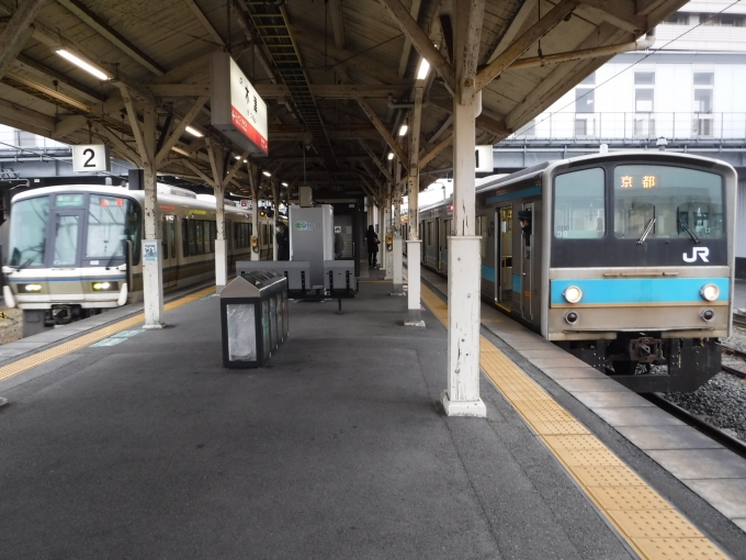 鉄道乗車記録の写真:乗車した列車(外観)(2)        「関西本線待避
奈良線1番線発」