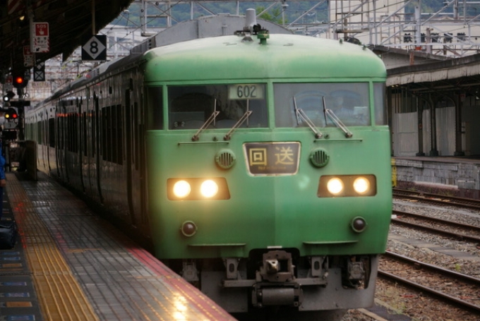 鉄道乗車記録の写真:乗車した列車(外観)(1)     「大回り途中に運良く117が来て、終点の近江舞子まで乗りつぶしました。」
