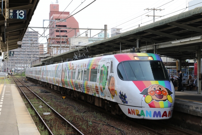 鉄道乗車記録の写真:乗車した列車(外観)(1)     「松山から下灘駅に訪問後、高松へ。」