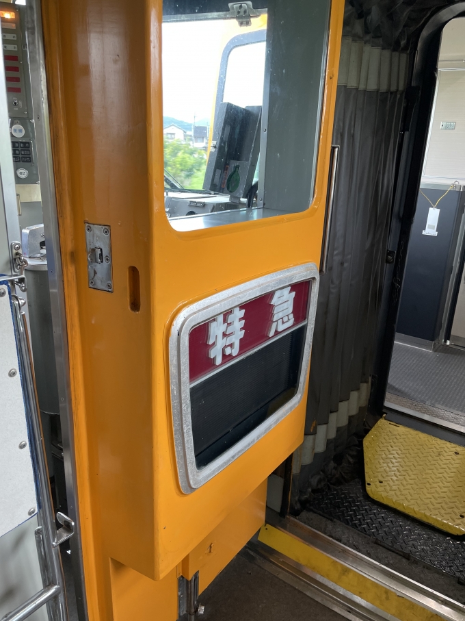 鉄道乗車記録の写真:車内設備、様子(1)     「新aceと連結する12410系第4編成様です。」